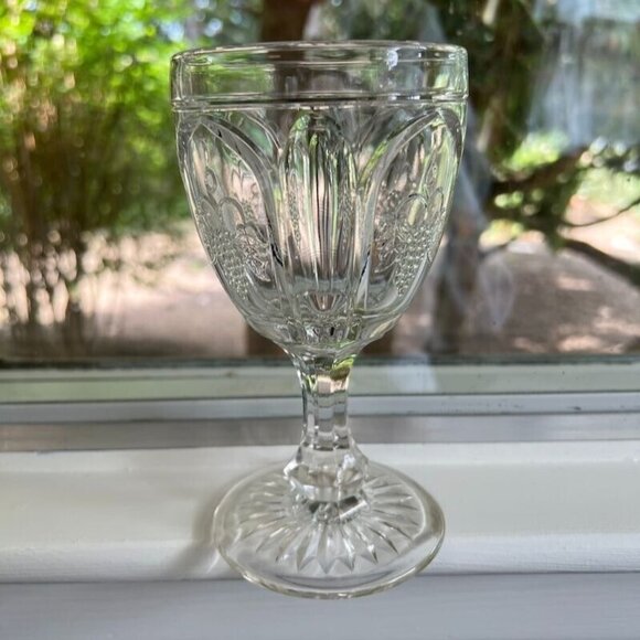 Vintage Fenton Red Cliff Goblet Clear Grapes Water Tea Wine 12 oz - Picture 6 of 10